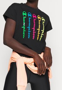 Champion Triko s potiskem - black