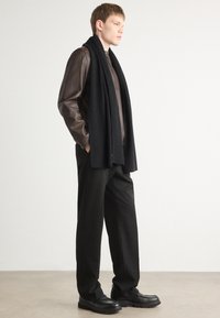 Calvin Klein Jeans PATCH SCARF UNISEX - Šal - black