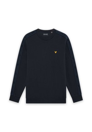 Marineblå langærmet sweatshirt med rund hals, mærket Lyle & Scott bånd på ærmerne og lille gul ørnelogo på venstre bryst.