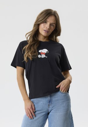 TWO SOON - T-shirt z nadrukiem