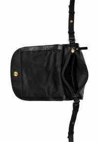 Borsa a tracolla in pelle nera con texture liscia, dotata di chiusura con zip, tasche interne, tracolla regolabile e dettagli in ottone.