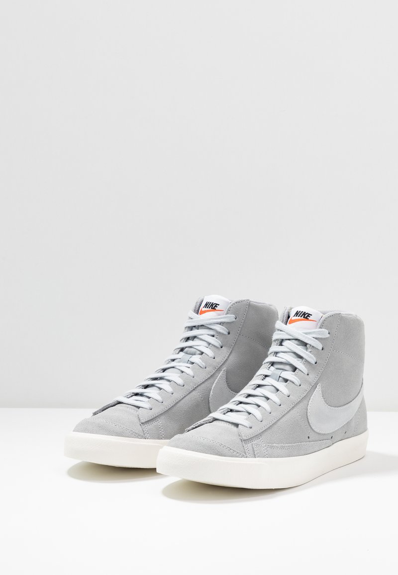 miembro carrera Realmente Nike Sportswear BLAZER MID '77 VNTG - Zapatillas altas - wolf grey/pure  platinum/sail/gris - Zalando.es