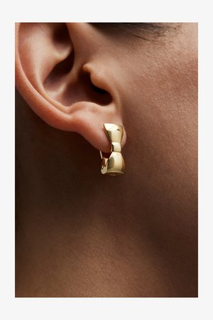 Avgvst BOW EARRINGS - Pendientes - gold-coloured