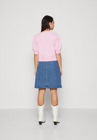 Vero Moda Petite VMDOFFY 2/4 O NECK - Basic póló - bonbon melange