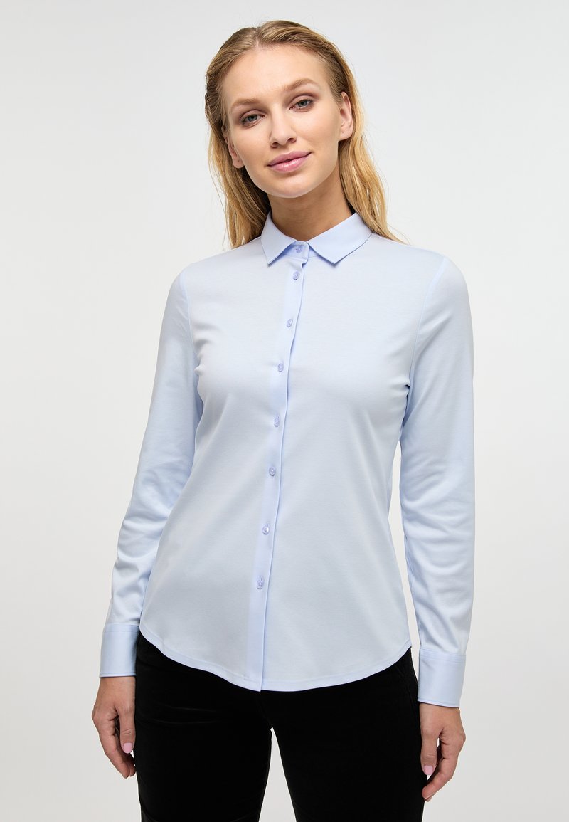 Eterna JERSEY SHIRT - FITTED - Button-down blouse - hellblau
