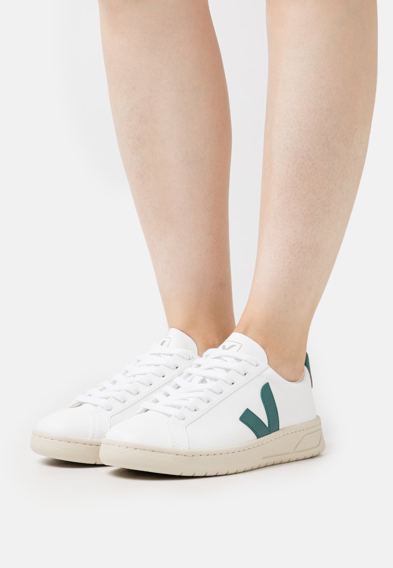 Veja - URCA - Trainers - white brittany, Enlarge