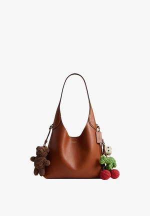 COACH, BROOKLYN SHOULDER BAG 28 WITH CHARMS - Borsa a mano - b amber brown