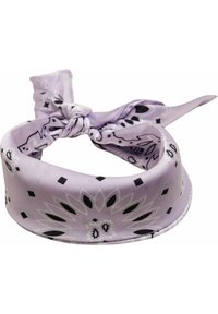 Bandana lila hecha de tela suave, con patrones geométricos y florales en negro, atada en un nudo en un extremo, con un borde redondeado.