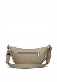 Bolso cruzado de tamaño mediano en color topo, hecho de cuero sintético, que cuenta con un bolsillo frontal con cremallera, correa ajustable y una textura suave.