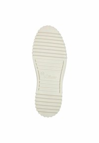 Semelle de chaussure en caoutchouc de couleur crème claire avec un motif texturé et des rainures pour l'adhérence, portant le nom de la marque "s.Oliver" embossé.