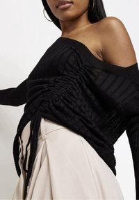 River Island Stickad tröja - black