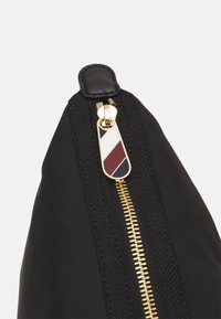 Tommy Hilfiger POPPY TOTE - Veľká kabelka - black