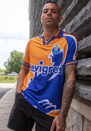 FC Porto 1998 - 99 Away - Poloshirt - orange blue
