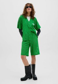 JJXX JXSTINE - Bluza z gumbi - green bee