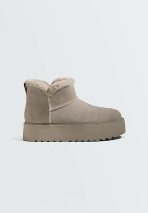 OYSHO, PLATFORM SLIP-ON - Bottes de neige - mink