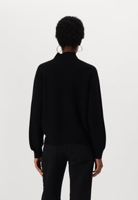 Repeat Pullover - black