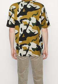 Only & Sons Triko s potiskem - beige