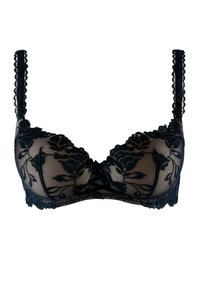 Soutien-gorge en dentelle noire avec armatures, orné de broderies florales, de bords festonnés et de bretelles réglables, le tout sur une base en mesh transparent.