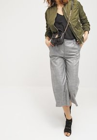 Topshop Bomberjacks - khaki