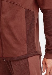 Under Armour Sudadera con cremallera - red