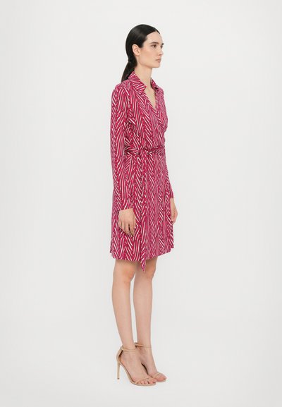 Diane von Furstenberg NEW JEANNE - Vapaa-ajan mekko - dark red/white