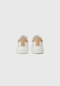 Valentino JUMP - Trainers - white/nude