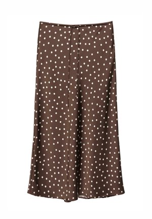 Jupe midi marron à pois blancs avec une fine ceinture nouée à la taille, en tissu lisse et fluide.