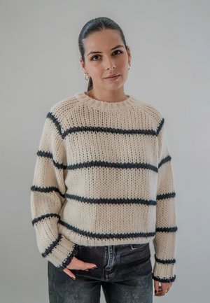 SWEATER NAYLA - Pullover - creme