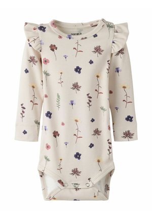 Kremowe body niemowlęce z długim rękawem zapinane na zatrzaski, zdobione wielokolorowymi, drobnymi kwiatowymi nadrukami oraz falbanami na ramionach.