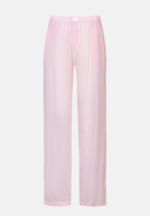 Hellrosa-weiße, vertikal gestreifte Baumwoll-Schlafanzughose mit Knopfleiste und elastischem Bund, flach auf einem weißen Hintergrund liegend dargestellt.