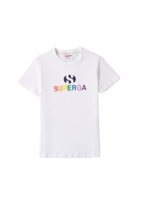 Camiseta blanca de manga corta con el logo "SUPERGA" multicolor en degradado, con cuello redondo y material de algodón suave.