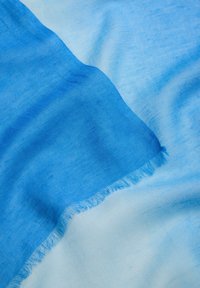s.Oliver Sjaal - azurblau