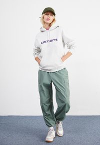 Carhartt WIP HOODED - Sportinis megztinis - heather/tyrian