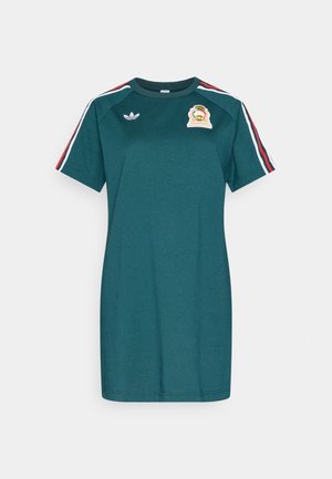 Vestito turchese in cotone, caratterizzato da maniche corte, scollo rotondo e tre strisce rosse e bianche sulle spalle. Include un emblema sul petto.