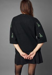 Next Džemper - black christmas tree short sleeve