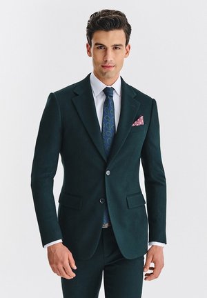 - Marynarka garniturowa