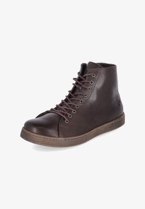Dunkelbrauner Leder-Hochschuh mit rundem Zehenbereich, Schnürverschluss vorne und strukturierter Gummisohle, vor weißem Hintergrund gezeigt.