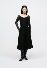 Marc Cain Gonna a campana - black