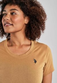 U.S. Polo Assn. AMY - Paprasti marškinėliai - tobacco brown