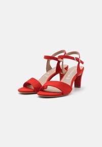 Tamaris Sandaalid - red