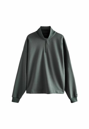 Donkergroene pullover met lange mouwen, een geribde opstaande kraag en een halve ritssluiting, voorzien van geribde manchetten en een rechte zoom.