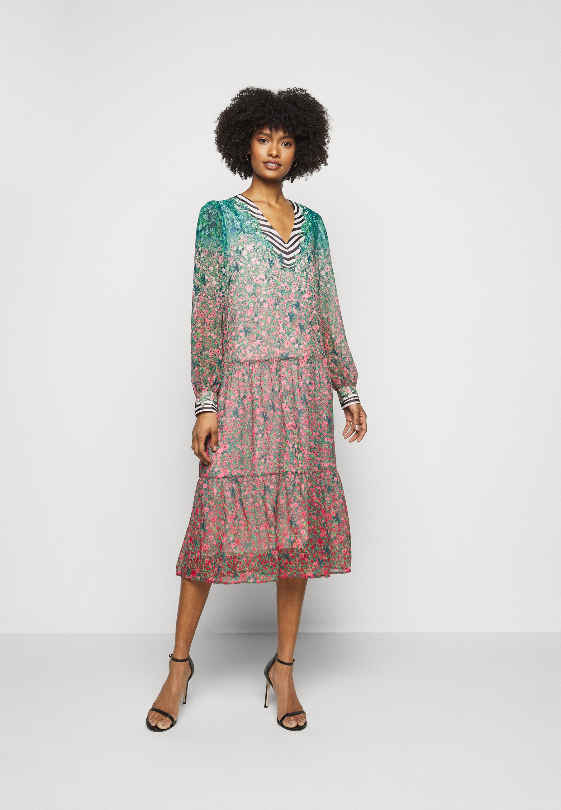 Marc Cain Cocktailkleid Festliches Kleid Green Grun Zalando Ch 