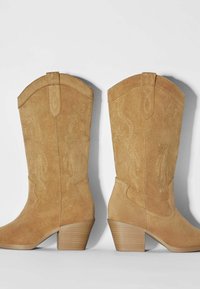 Bershka Botas camperas - sand