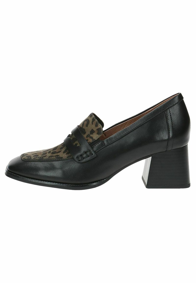 Chaussure à talon pour femme en cuir noir avec un talon bloc et un détail imprimé léopard sur la partie supérieure avant.