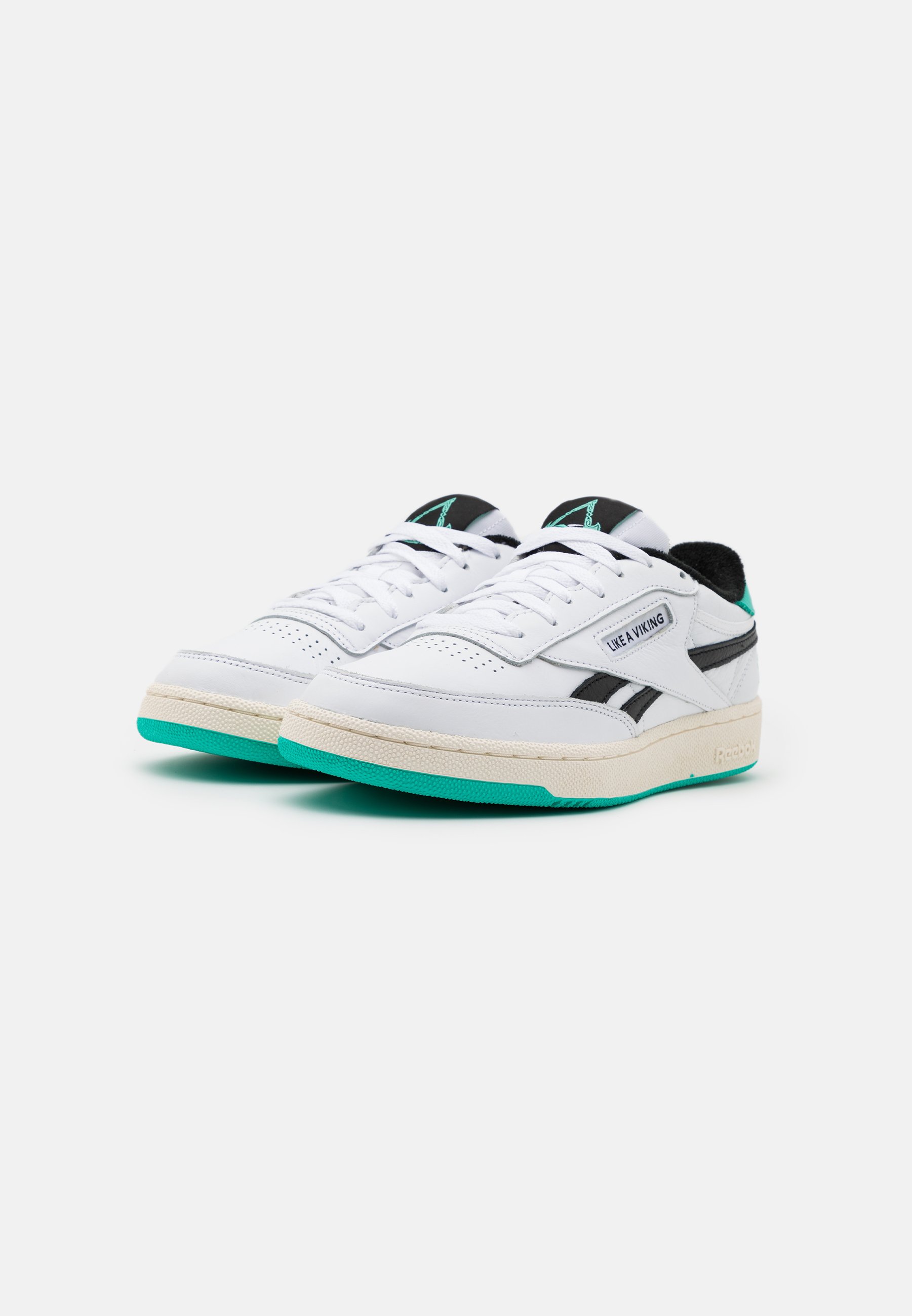 Reebok Classic CLUB C REVENGE UNISEX - Trainers - white/utility beige/silver  metallic/white - Zalando.co.uk