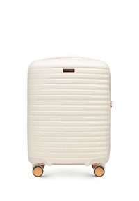 Walizka o twardej skorupie w kremowym kolorze z poziomymi rowkami, górnym uchwytem i czterema wielokierunkowymi kółkami. Posiada elementy w kolorze złotym oraz zamek błyskawiczny.