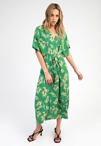 AN'GE PRINTED AND TIED MALOUMA - Robe de jour - bliss vert