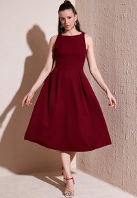 LELA COCKTAIL DRESS - Cocktailklänning - bordeaux