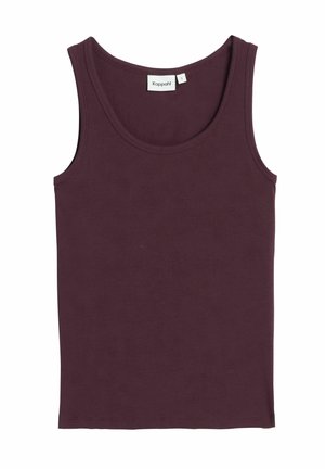 Burgundy tank top yang terbuat dari katun halus, dengan leher bulat dan tali bahu tipis, serta desain yang sederhana dan pas. Label ukuran terlihat.