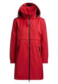 Chaqueta impermeable roja con capucha, cremallera delantera y dos bolsillos laterales. Presenta una textura suave y un corte relajado.